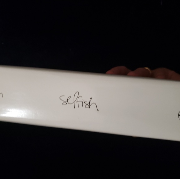 Kim Kardashian West Selfish Autographed book - Picture 3 of 4